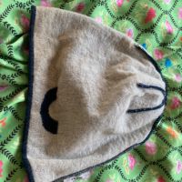 Fendi Monster eye шапка с пух от естествен косъм, снимка 3 - Шапки - 45172059