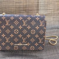 Дамска чанта Louis Vuitton  , снимка 4 - Чанти - 45233835