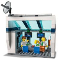 LEGO® City Space Port 60351 - Център за изстрелване на ракети, снимка 7 - Конструктори - 45559688