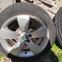 Продавам оригинални джанти Skoda 16", 5 х 100, 4 бр. + патерица, снимка 3 - Гуми и джанти - 45209425