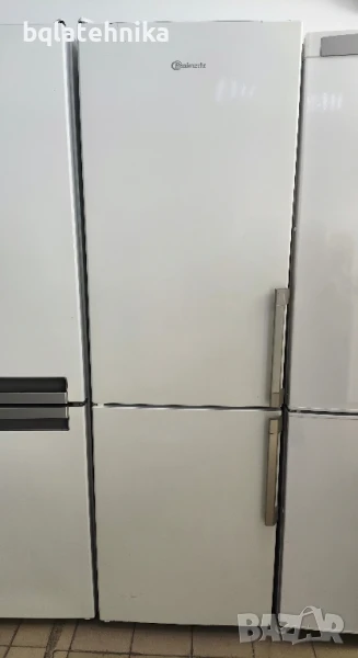 икономичен хладилник с отделен фризер , снимка 1