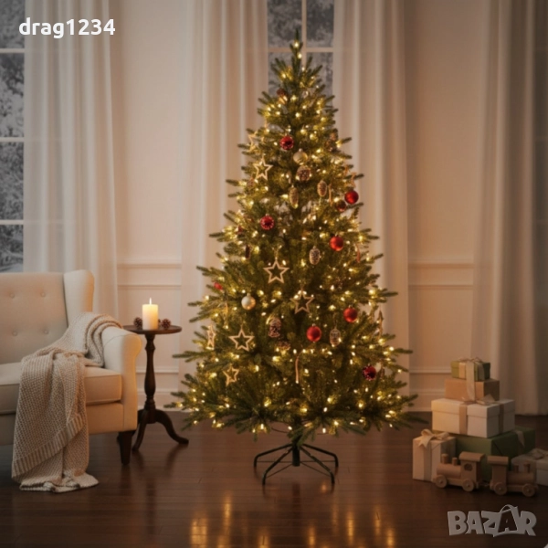 Красива коледна елха с естествено излъчване – празниците започват тук!, снимка 1