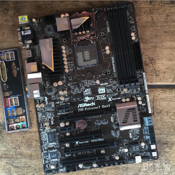 ASRock Z68 Extreme3 Gen3, LGA 1155 + 2500k, снимка 1