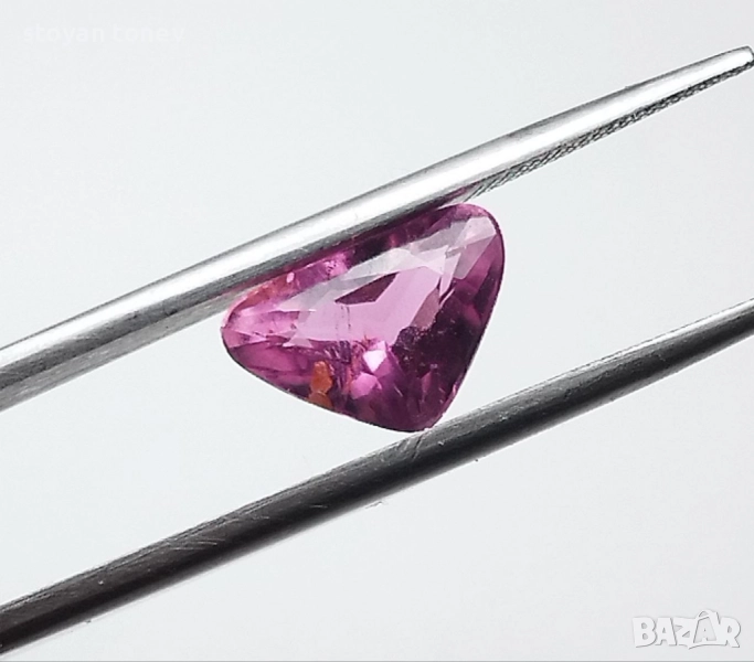 Блестящ турмалин с ярък цвят 1.80кт.! Сертифициран! Нов!, снимка 1