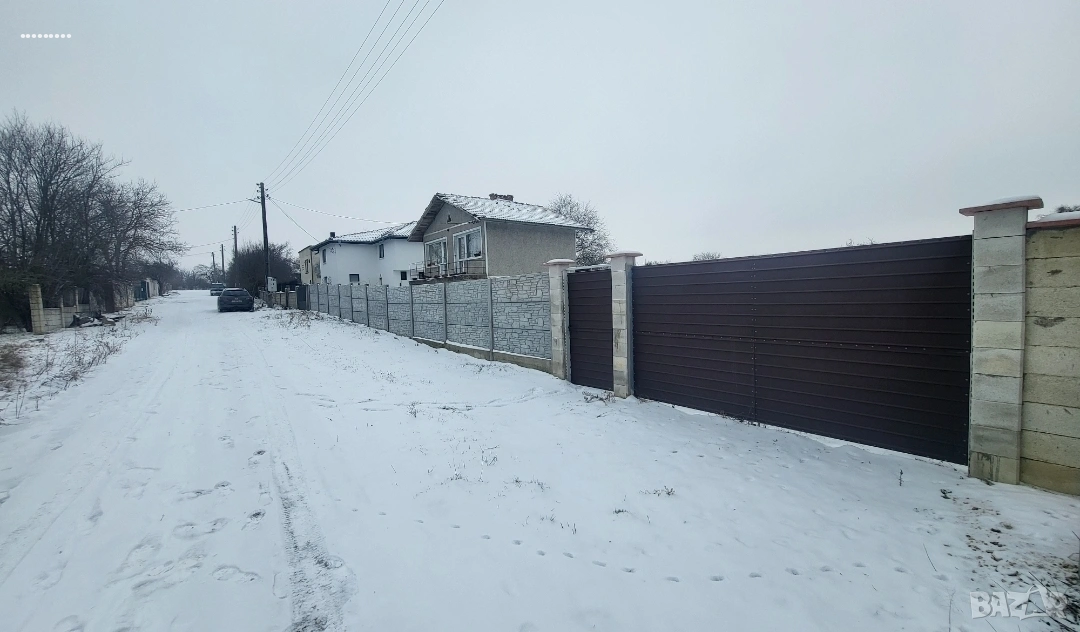 Продава се къща с двор – с. Славеево, обл. Добрич, снимка 1