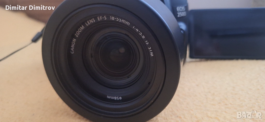 Фотоапарат Canon EOS 250D, снимка 1