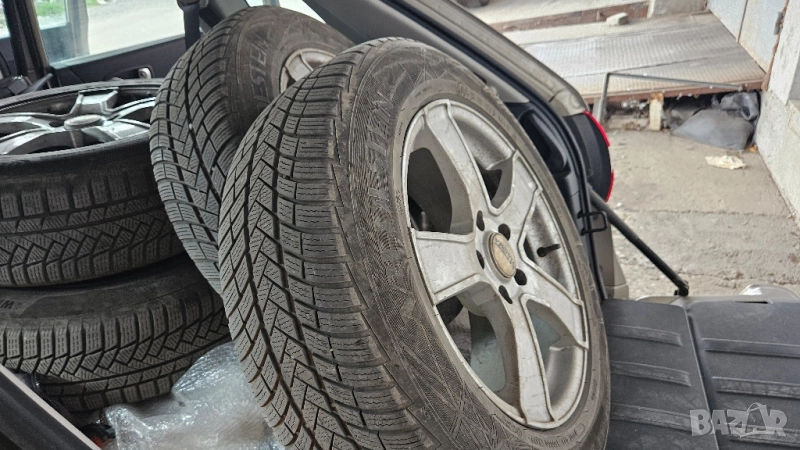 4 броя 215 65 17 зимни гуми Continental WinterContact и Vredestein Wintrac pro, снимка 1
