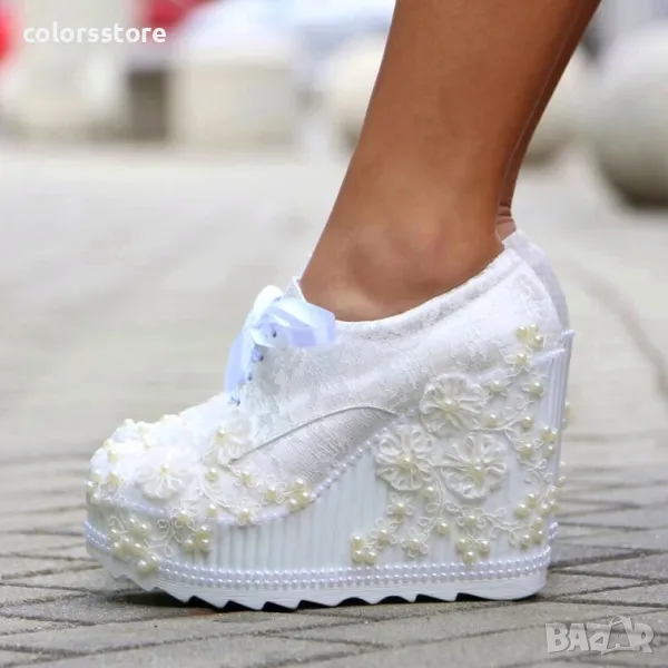 Обувки на платформа - бели - 710-12, снимка 1