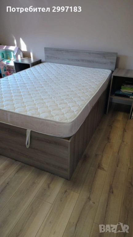 Комплект Спалня с Матрак и повдигащ механизъм и нощни шкафчета , снимка 1