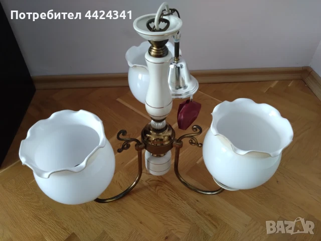 Два броя ретро полилеи от месинг, порцелан и стъкло, снимка 4 - Лампи за таван - 50681378