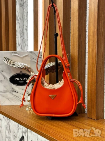 чанти prada, снимка 2 - Чанти - 51427758