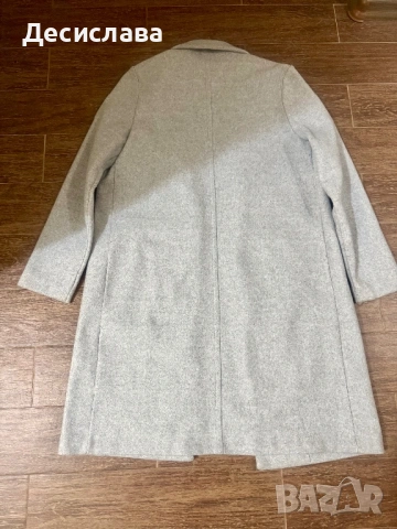 Сиво палто Stradivarius, снимка 3 - Палта, манта - 53613484