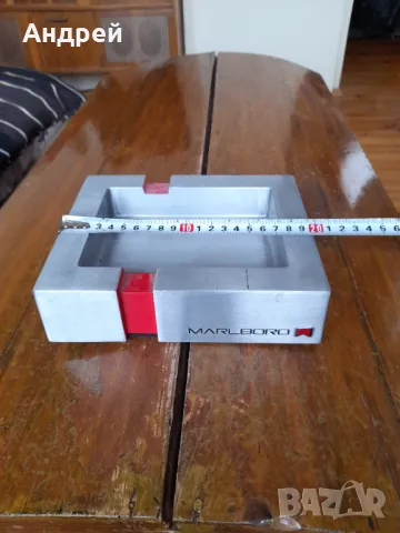 Стар пепелник Marlboro #14, снимка 3 - Други ценни предмети - 49667127