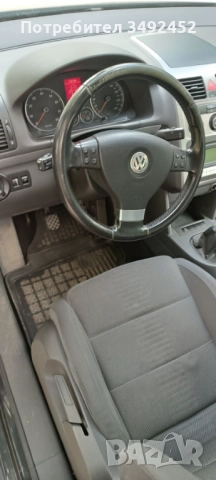 VW Touran 1,4 TSI 140 коня 7 местен, снимка 7 - Автомобили и джипове - 51990117