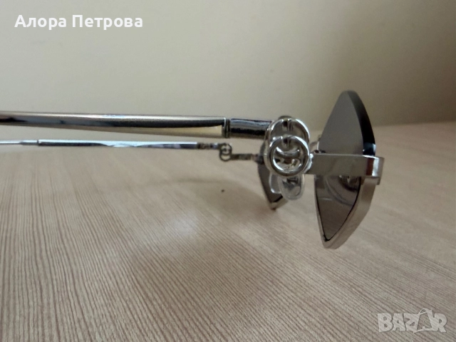 Слънчеви очила Gucci, снимка 5 - Слънчеви и диоптрични очила - 52869320