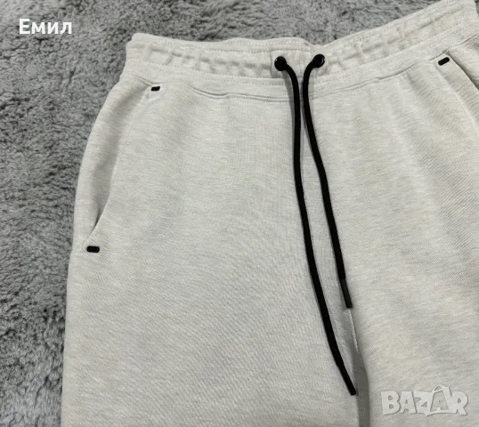 Дамско долнище Nike Tech Fleece, Размер XS, снимка 4 - Спортни екипи - 48789622