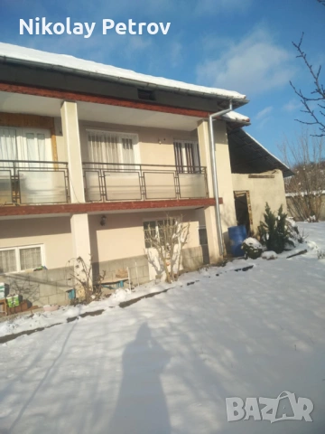 Масивна двуетажна къща, снимка 10 - Къщи - 53218403