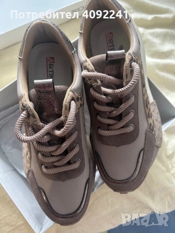 Дамски обувки естествен велур, снимка 2 - Маратонки - 53871498