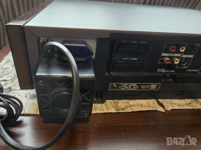 Продавам Видео JVC NR-HR-S9000eg, снимка 7 - Плейъри, домашно кино, прожектори - 53931961