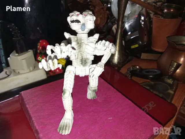 Фигура на чудовище с две глави и четири ръце , снимка 1