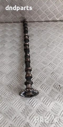 Разпределителен вал BMW E39 525D 2000г.	