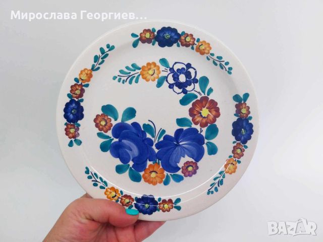 Винтидж ръчно рисувани керамични чинии за стена от Полша, снимка 2 - Антикварни и старинни предмети - 45870167