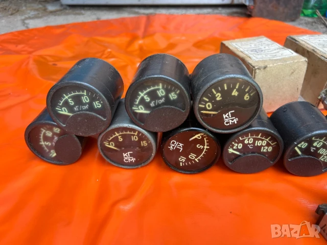 Продавам военни измервателни прибори , снимка 1