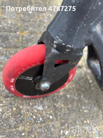 Prodvan custom trotinetka, снимка 5 - Скейтборд, ховърборд, уейвборд - 54088377