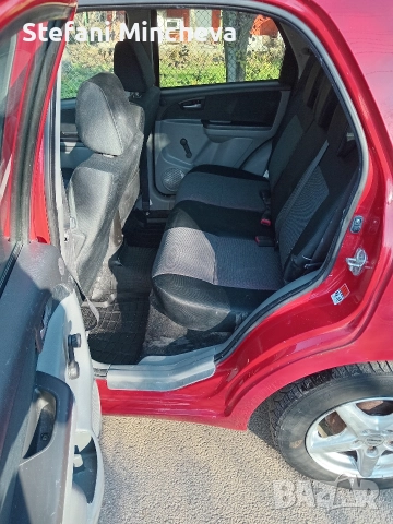 Suzuki SX4 на реални 153000 км без точка Ръжда безупречен двигател., снимка 5 - Автомобили и джипове - 52751377