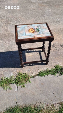 Малка помощна масичка с плочки, снимка 4 - Маси - 54121088