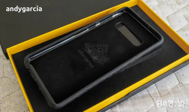 Samsung Galaxy S10 Dbrand case, чисто нов оригинален, снимка 7 - Калъфи, кейсове - 47387684