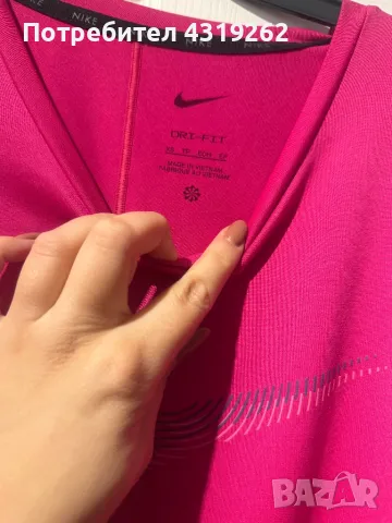 Дамска тениска Nike, снимка 2 - Тениски - 49227616