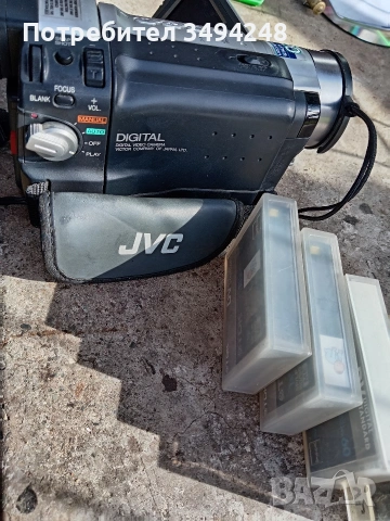Видеокамера JVC , снимка 3 - Камери - 53606763