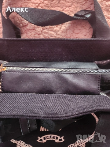 Дамска чанта Прада, снимка 2 - Чанти - 53654558