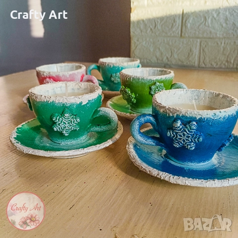 Соева свещ в порцеланова чашка за Коледа, снимка 2 - Декорация за дома - 52402991