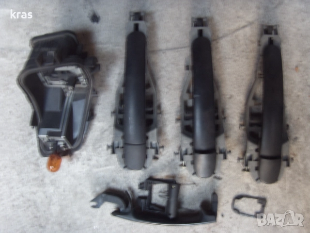 Пепелник, огледало и др. части за Голф 5, снимка 12 - Части - 50296973