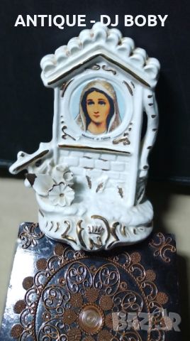 Порцеланов олтар на дева Мария , снимка 1 - Антикварни и старинни предмети - 45978381