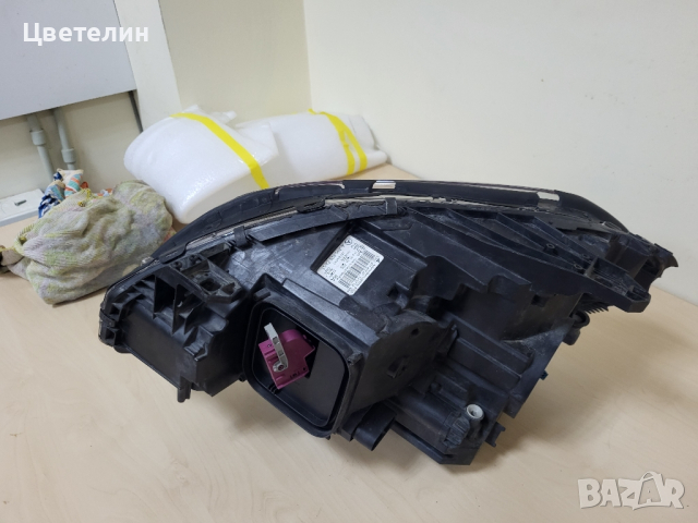 Десен фар фарове Mercedes w246 B класа far farove мерцедес 246 б класа, снимка 5 - Части - 45053017