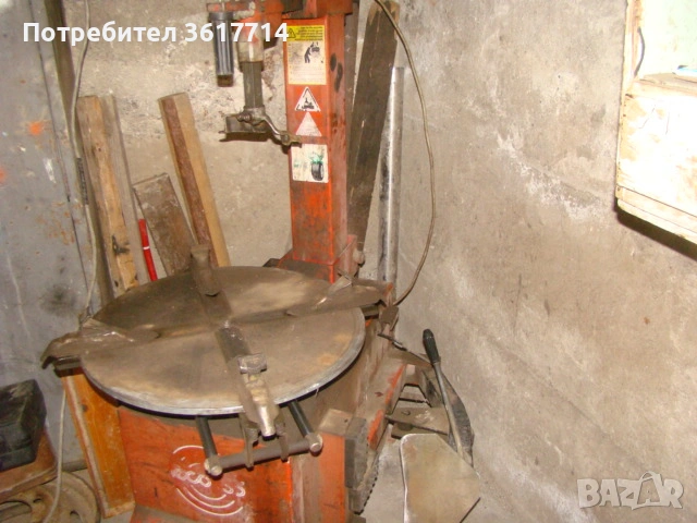 Машина за гуми Теко, снимка 1 - Индустриална техника - 53141200