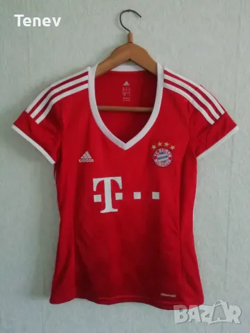 Bayern Munich Adidas нова оригинална дамска тениска фланелка Байерн Мюнхен размер S 