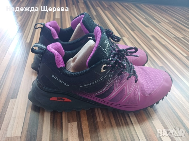 Спортни обувки, снимка 2 - Маратонки - 51775943