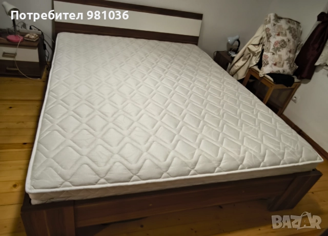Продавам легло/спалня 160х200 см комплект с матрак в много добро състояние. , снимка 5 - Спални и легла - 52892322