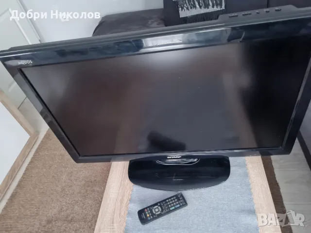 На парчета телевизор SHARP  AQUOS  LC-32D44., снимка 1 - Телевизори - 49177963