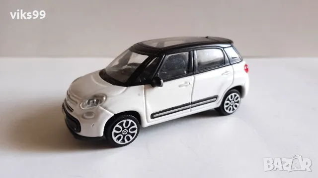 Bburago FIAT 500L Van Weiss Ab 2012 1:43, снимка 2 - Колекции - 48268729