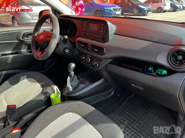 Продавам Хюндай i10, снимка 14 - Автомобили и джипове - 54076729