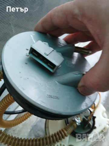 Бензинова помпа VDO шаран,галакси,алхамбра 2.0 бензин с кошницата и нивомера