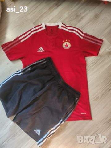 Екип Adidas ЦСКА, снимка 1 - Фен артикули - 46617251