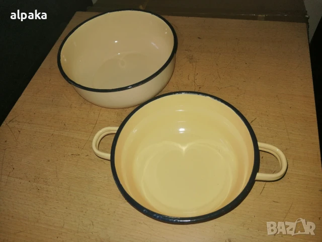 Продавам две емайлирани български купи Брацигово