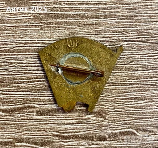 Винтидж значка ВЛКСМ с червен емайл, месинг, 4 г, снимка 2 - Колекции - 53644159