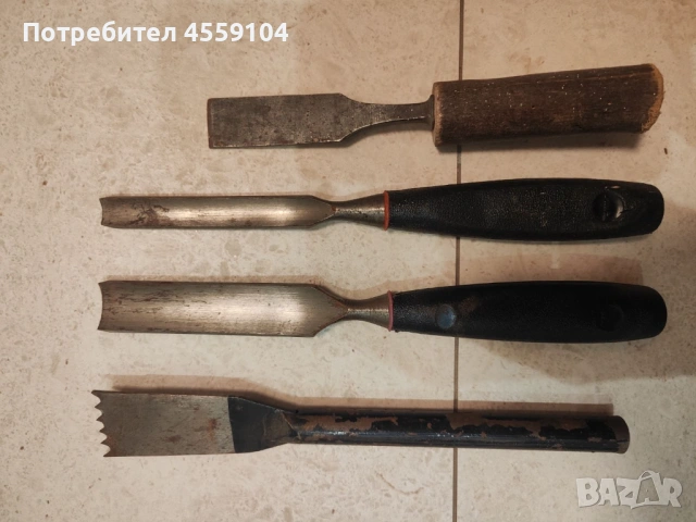 Дърводелски длета и две рендета, снимка 5 - Други инструменти - 53056245